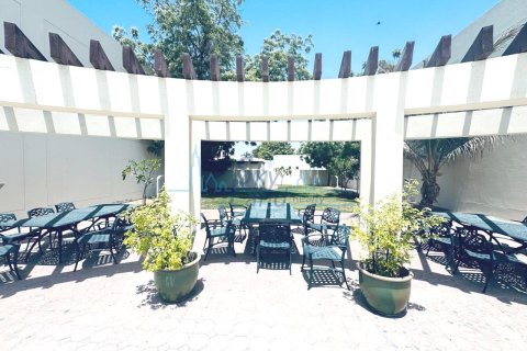 Villa uthyres i Jumeirah, Dubai, UAE 4 sovrum, 325.2 kvm Nr. 659550 - fotografi 35