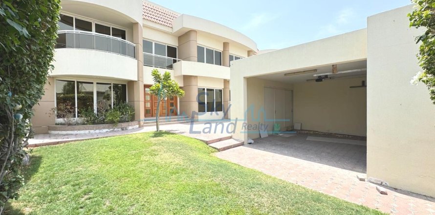 Villa i Jumeirah, Dubai, UAE 4 sovrum, 325.2 kvm Nr. 659550