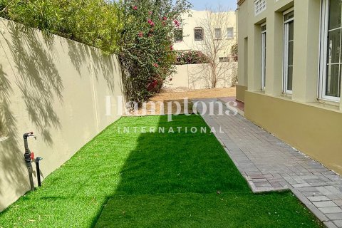 Villa en alquiler en The Springs, Dubai, EAU 3 dormitorios, 338.37223563 m2 № 659582 - foto 2