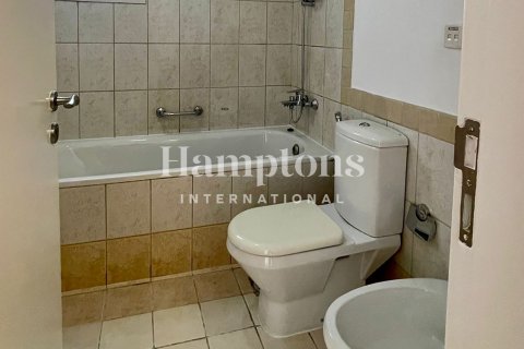 Villa en alquiler en The Springs, Dubai, EAU 3 dormitorios, 338.37223563 m2 № 659582 - foto 9