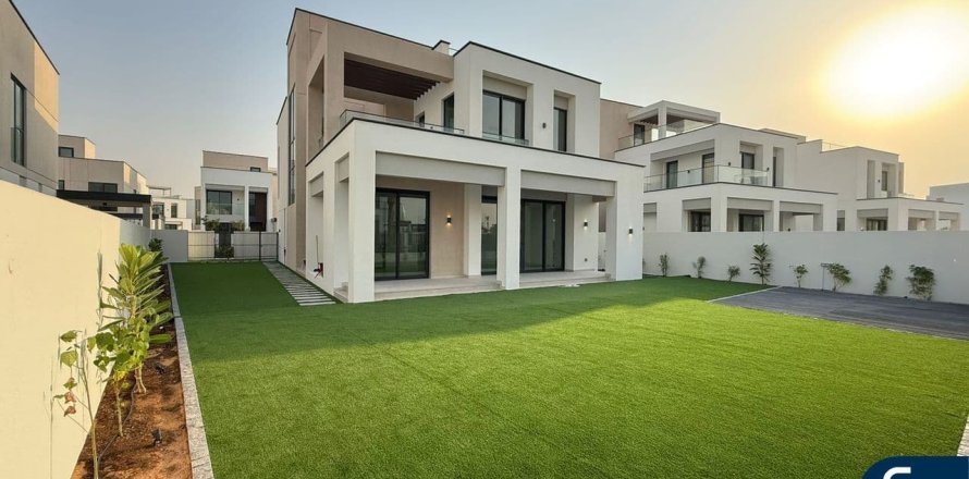 Villa à Arabian Ranches 3, Dubai, EAU: 4 chambres, 381 m2 № 668348