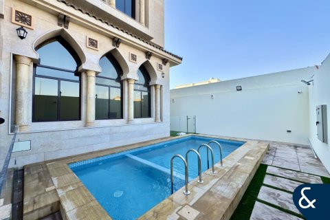 Willa do wynajęcia w Al Quoz, Dubai, ZEA 7 sypialnie, 1115 mkw., nr 668352 - zdjęcie 4