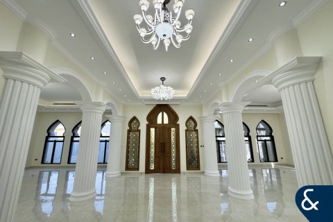 Willa do wynajęcia w Al Quoz, Dubai, ZEA 7 sypialnie, 1115 mkw., nr 668352 - zdjęcie 5