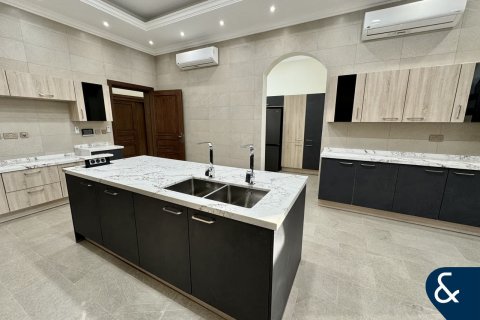 Willa do wynajęcia w Al Quoz, Dubai, ZEA 7 sypialnie, 1115 mkw., nr 668352 - zdjęcie 26