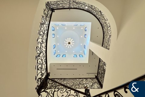 Willa do wynajęcia w Al Quoz, Dubai, ZEA 7 sypialnie, 1115 mkw., nr 668352 - zdjęcie 12