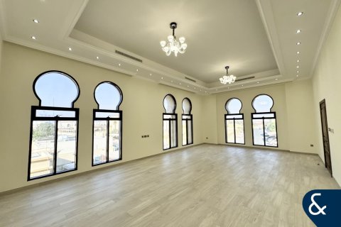 Willa do wynajęcia w Al Quoz, Dubai, ZEA 7 sypialnie, 1115 mkw., nr 668352 - zdjęcie 17