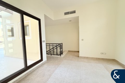 Villa à louer à Mudon, Dubai, EAU 4 chambres, 353 m2 № 668347 - photo 5