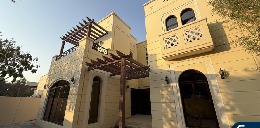 Villa à Mudon, Dubai, EAU: 4 chambres, 353 m2 № 668347