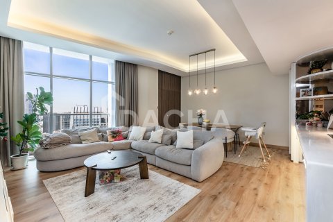 Appartamento in vendita a Dubai Marina, Dubai, EAU 3 camere da letto, 130 mq. № 719246 - foto 2
