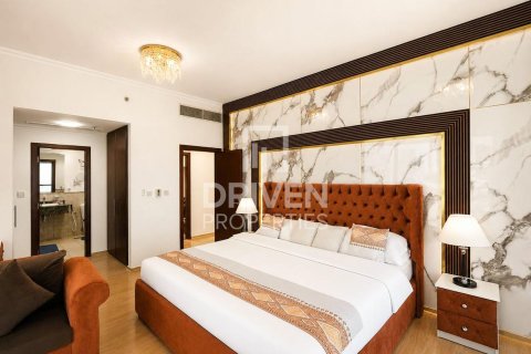 Huoneisto Jumeirah Beach Residence, Dubai, Arabiemiraatit 2 makuuhuonetta, 122.91 m2 № 745023 - kuva 10