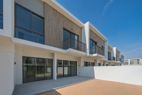 Townhouse in Dubai, UAE 3 bedrooms, 174 sq.m. № 705251