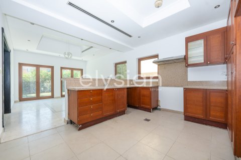 Al Furjan, Dubai, संयुक्त अरब अमीरात में विला, 3 बेडरूम, 322 वर्ग मीटर, संख्या 600290 - फ़ोटो 5