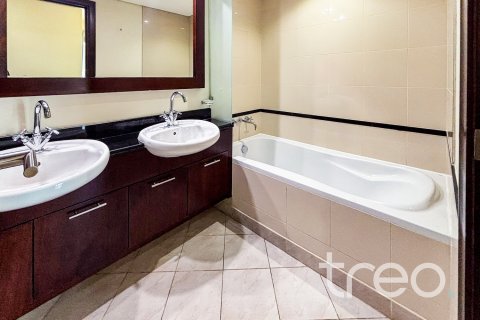 Appartement à louer à Greens, Dubai, EAU 2 chambres, 131.46 m2 № 733770 - photo 11