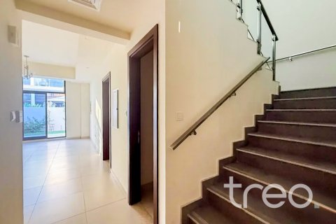 Villa te huur in Mohammed Bin Rashid City, Dubai, VAE 4 slaapkamers, 187.2 vr.m., nr 733768 - foto 9