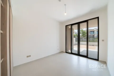 Βίλα σε Jebel Ali, Dubai, ΗΑΕ 4 υπνοδωμάτια, 395 τ.μ. Αρ. 737782 - φωτογραφία 9