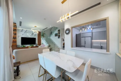 Villa til salgs i Al Furjan, Dubai, Emiratene 3 soverom, 244 kvm Nr. 737779 - Foto 4