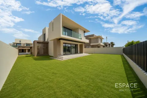Villa à Jebel Ali, Dubai, EAU: 4 chambres, 369 m2 № 737781