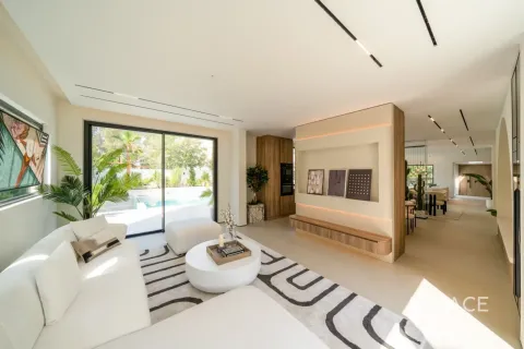 Villa à vendre à Meadows, Dubai, EAU 5 chambres, 427 m2 № 737780 - photo 2