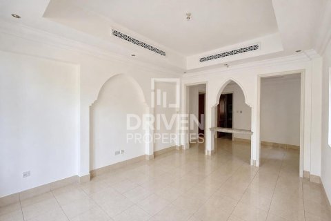 Квартира в Даунтаун Дубай (Даунтаун Бурдж Дубай), ОАЕ 1 спальня, 100.52м2 № 754189