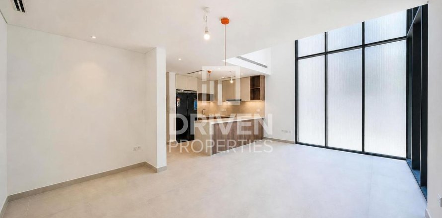 Kuća u nizu u gradu Mudon, Dubai, UAE 4 spavaće sobe, 168.06 m2 Br. 754187