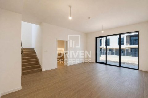 Üürile anda ridamaja asukohaga Jebel Ali, Dubai, AÜE: 3 magamistoaga, 238.02 m² Nr 754186 - pilt 2