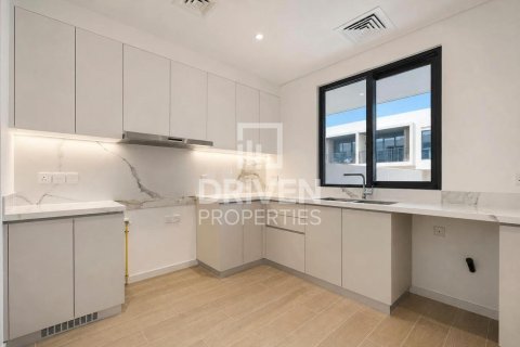 Üürile anda ridamaja asukohaga Jebel Ali, Dubai, AÜE: 3 magamistoaga, 238.02 m² Nr 754186 - pilt 5
