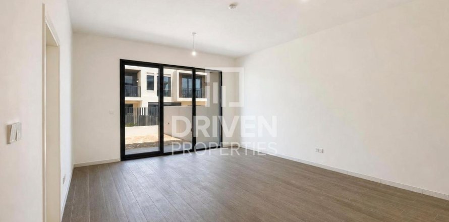 Ridamaja asukohaga Jebel Ali, Dubai, AÜE: 3 magamistoaga, 238.02 m² Nr 754186