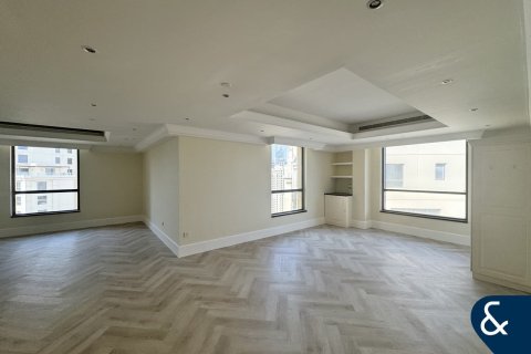 Зняти в оренду пентхаус в Джумейра Бич Резиденс, Дубай, ОАЕ 4 спальні, 586м2, № 688760 - фото 15