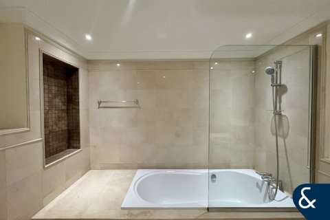 Зняти в оренду пентхаус в Джумейра Бич Резиденс, Дубай, ОАЕ 4 спальні, 586м2, № 688760 - фото 20