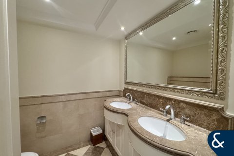 Зняти в оренду пентхаус в Джумейра Бич Резиденс, Дубай, ОАЕ 4 спальні, 586м2, № 688760 - фото 17