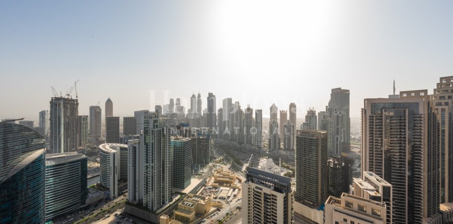 Huoneisto Downtown Dubai (Downtown Burj Dubai), Dubai, Arabiemiraatit 2 makuuhuonetta, 127.47 m2 № 690789