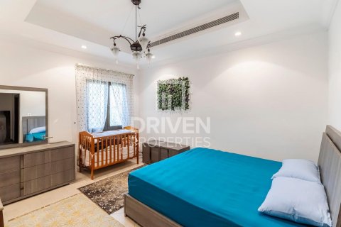 Vila u gradu Palm Jumeirah, Dubai, UAE 4 spavaće sobe, 470 m2 Br. 653172 - Slika 17