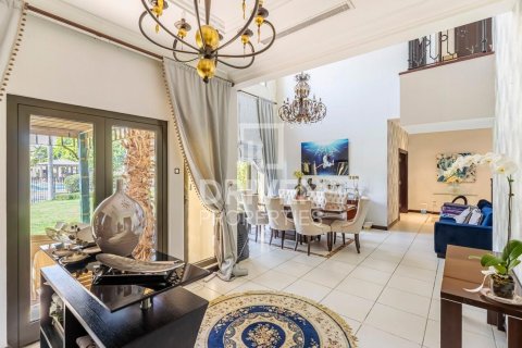 Vila u gradu Palm Jumeirah, Dubai, UAE 4 spavaće sobe, 470 m2 Br. 653172 - Slika 11