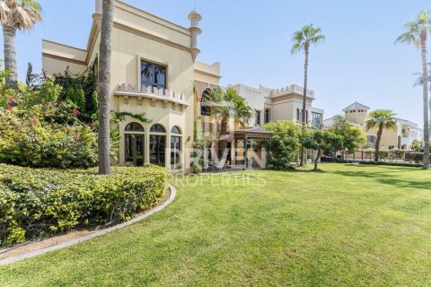 Vila u gradu Palm Jumeirah, Dubai, UAE 4 spavaće sobe, 470 m2 Br. 653172 - Slika 22