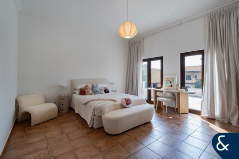 Vila u The Villa, Dubai, UAE 5 spavaćih soba, 780 m2 Br. 667574 - fotografija 13