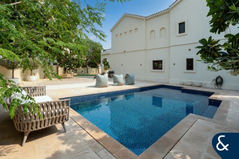 Vila u The Villa, Dubai, UAE 5 spavaćih soba, 780 m2 Br. 667574 - fotografija 17