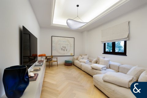 Vila u The Villa, Dubai, UAE 5 spavaćih soba, 780 m2 Br. 667574 - fotografija 7