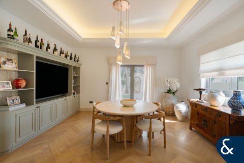 Vila u The Villa, Dubai, UAE 5 spavaćih soba, 780 m2 Br. 667574 - fotografija 6