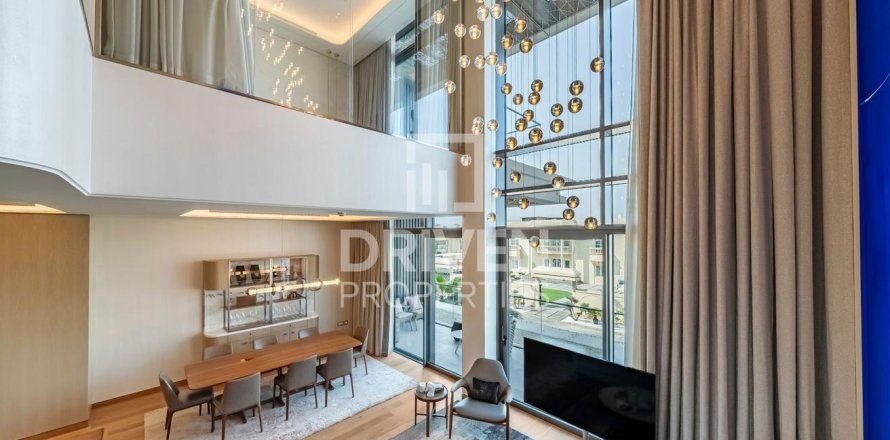 דירה ב Jumeirah, Dubai, איחוד האמירויות 3 חדרי שינה, 300.36 מ"ר מספר 767027