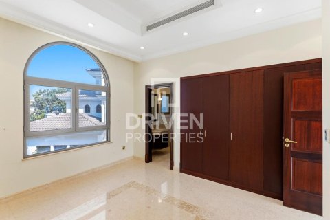 Vilë në Palm Jumeirah, Dubai, Emiratet e Bashkuara Arabe 6 dhoma gjumi, 1245.37 m2. № 767030 - Foto 17