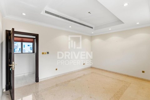 Vilë në Palm Jumeirah, Dubai, Emiratet e Bashkuara Arabe 6 dhoma gjumi, 1245.37 m2. № 767030 - Foto 12