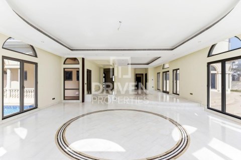 Vilë në Palm Jumeirah, Dubai, Emiratet e Bashkuara Arabe 6 dhoma gjumi, 1245.37 m2. № 767030 - Foto 9