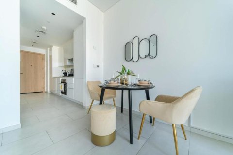Lägenhet till försäljning i Business Bay, Dubai, UAE 1 rum, 64 kvm Nr. 682435 - fotografi 4