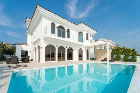 Palm Jumeirah、Dubai、UAE にあるヴィラの賃貸物件 5ベッドルーム、465 m2、No610937 - 写真 1