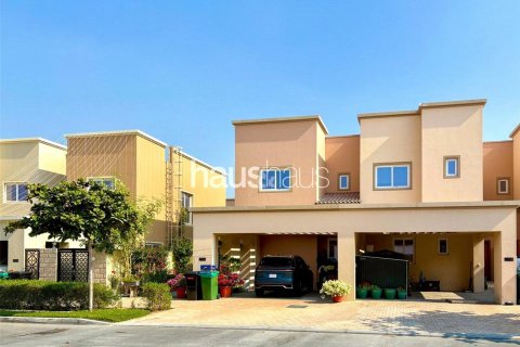 Таунхаус Dubai Land, Дубай, БАӘ-да 4 жатын бөлмелер, 206 м² № 626019 - фото 1