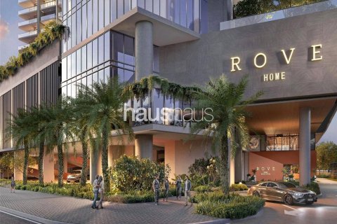Apartment in Business Bay, Dubai, UAE 1 room, 37 sq.m. № 626318 - photo 1
