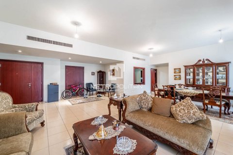 Apartmen di Jumeirah Beach Residence, Dubai, UAE 4 bilik tidur, 256 meter persegi № 663601 - foto 2