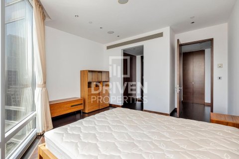 Купить квартиру в Даунтаун Дубай (Даунтаун Бурдж Дубай), ОАЭ 2 спальни, 152м2, № 654318 - фото 10