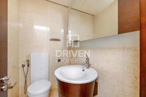 Купить квартиру в Даунтаун Дубай (Даунтаун Бурдж Дубай), ОАЭ 2 спальни, 152м2, № 654318 - фото 13