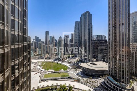 Купить квартиру в Даунтаун Дубай (Даунтаун Бурдж Дубай), ОАЭ 2 спальни, 152м2, № 654318 - фото 1